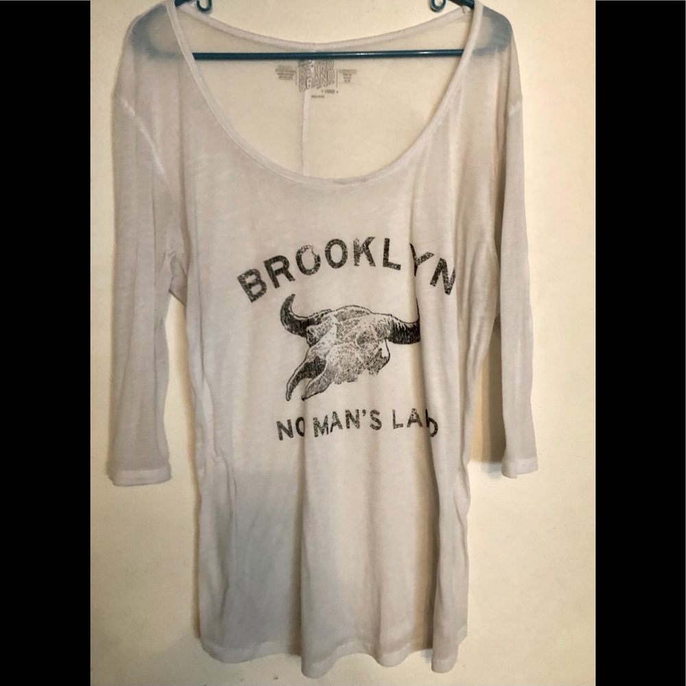 ✨Original Retro Brand white 3/4 sleeve tee. Size L